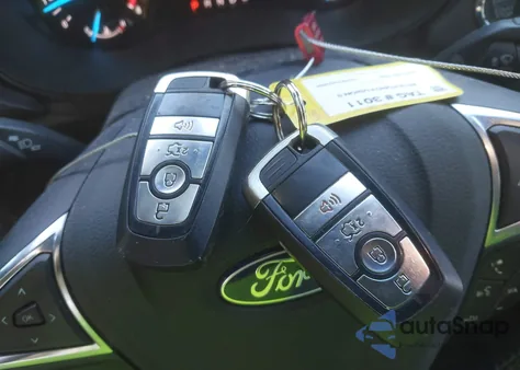 2018 Ford Fusion S z USA, uszkodzony, nr VIN 3FA6P0G73JR228039